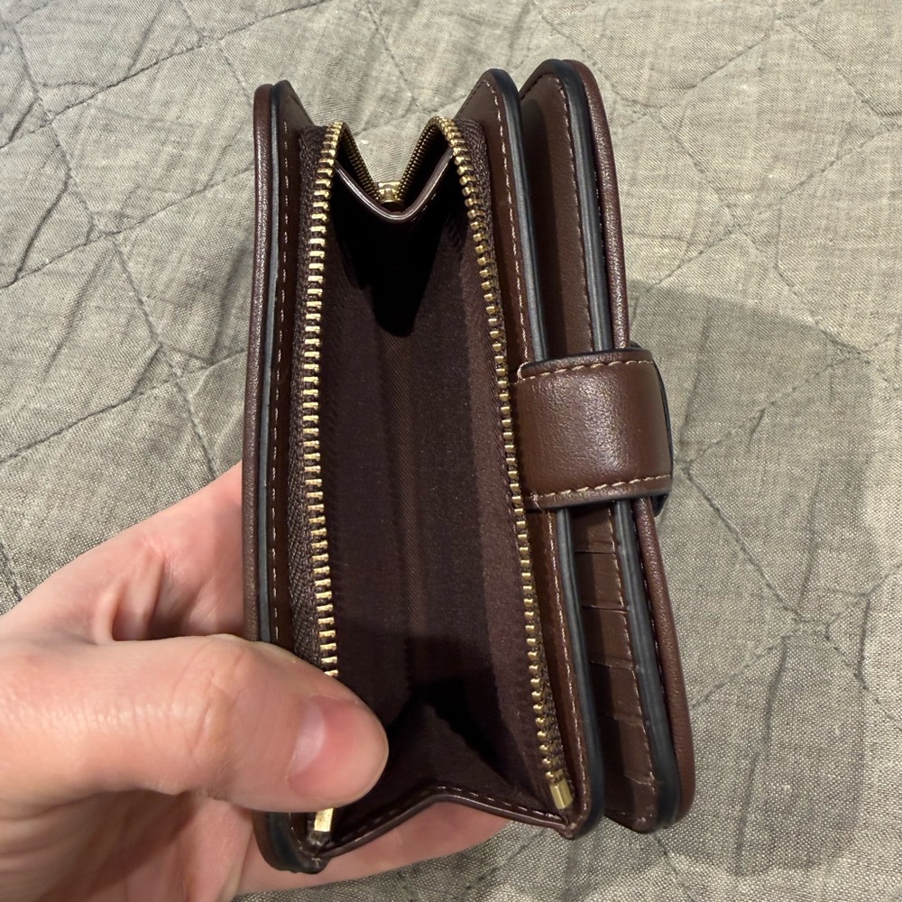 Coach Leather Wallet in Maple - Picture 7 of 9